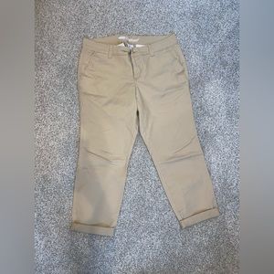 Old Navy boyfriend khaki size 10
